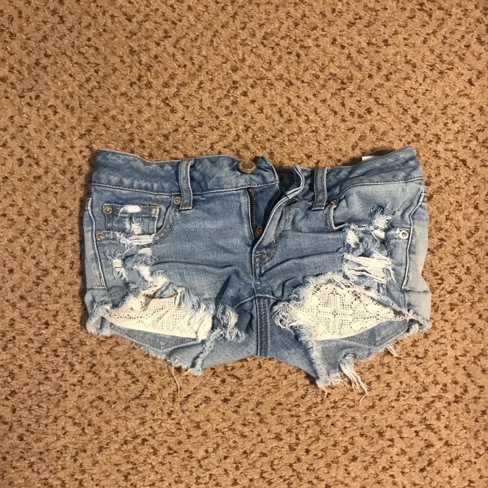 American Eagle lace pocket shorts 00